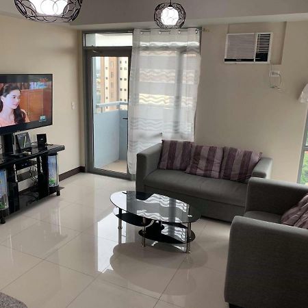 Cubao Manhattanheights Unit 11A Tower B, 2Br Manila Luaran gambar