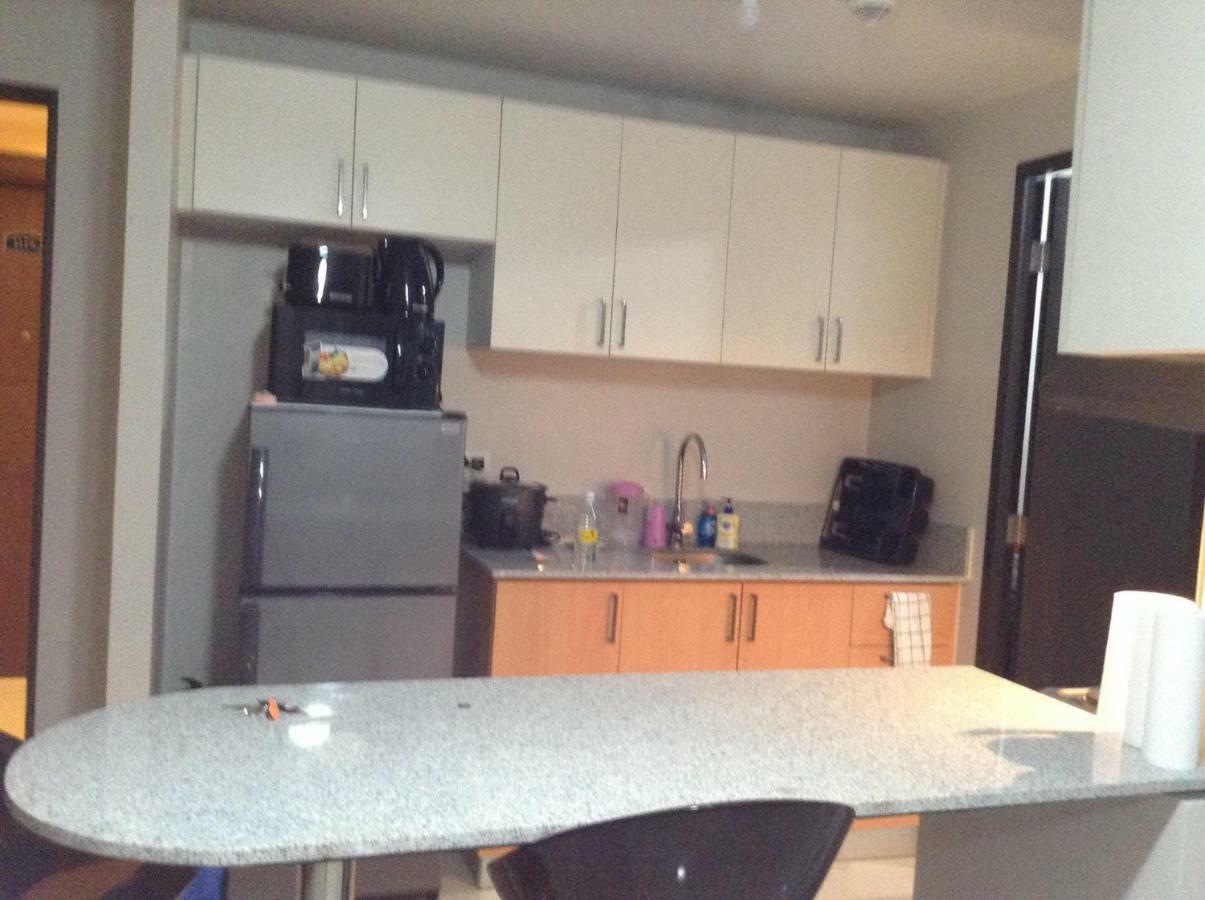 Cubao Manhattanheights Unit 11A Tower B, 2Br Manila Luaran gambar