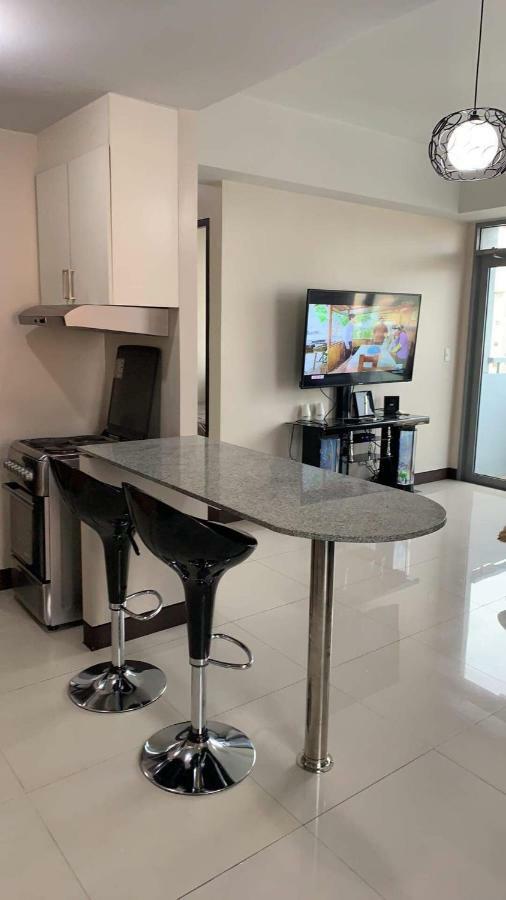 Cubao Manhattanheights Unit 11A Tower B, 2Br Manila Luaran gambar