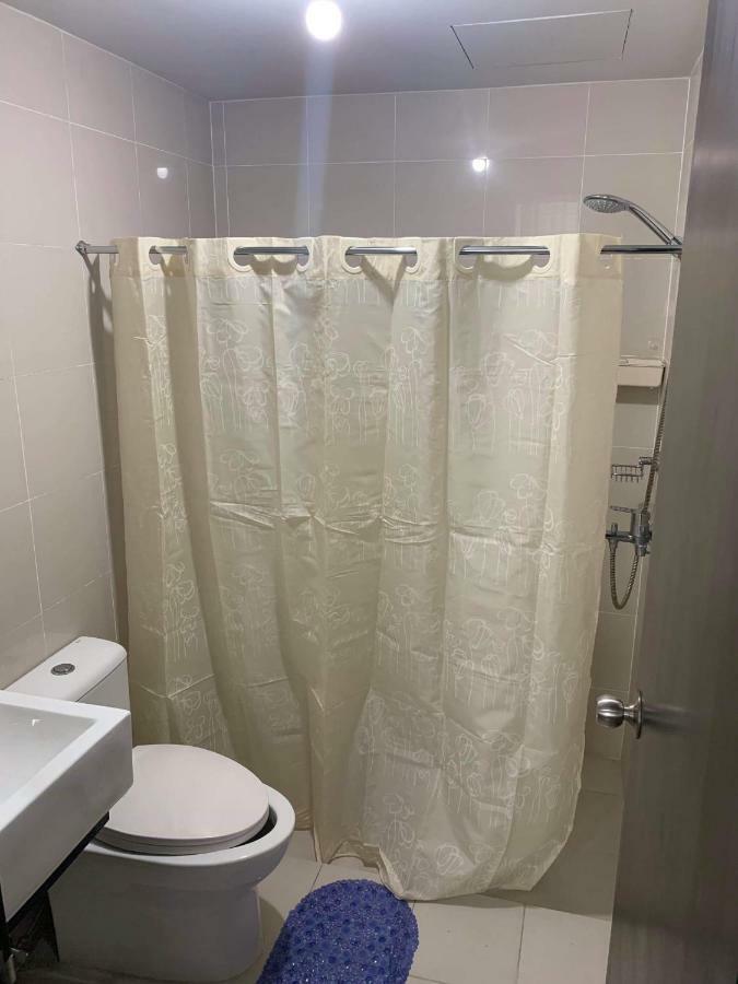 Cubao Manhattanheights Unit 11A Tower B, 2Br Manila Luaran gambar